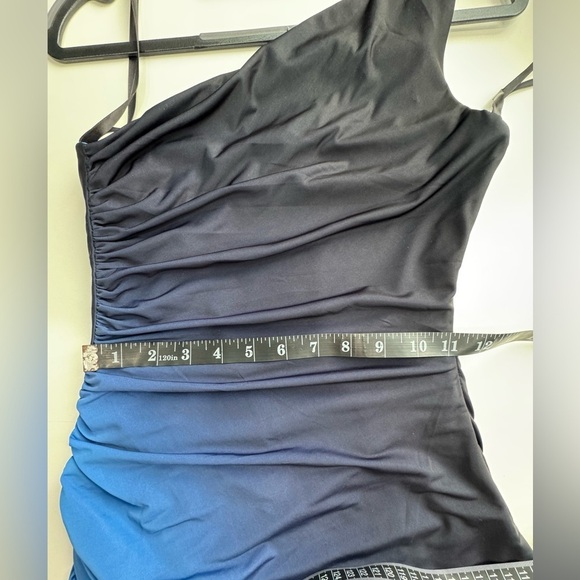 Betsy & Adam’s One shoulder Ruched Maxi Dress Size 4 Blue Ombre - Picture 8 of 9